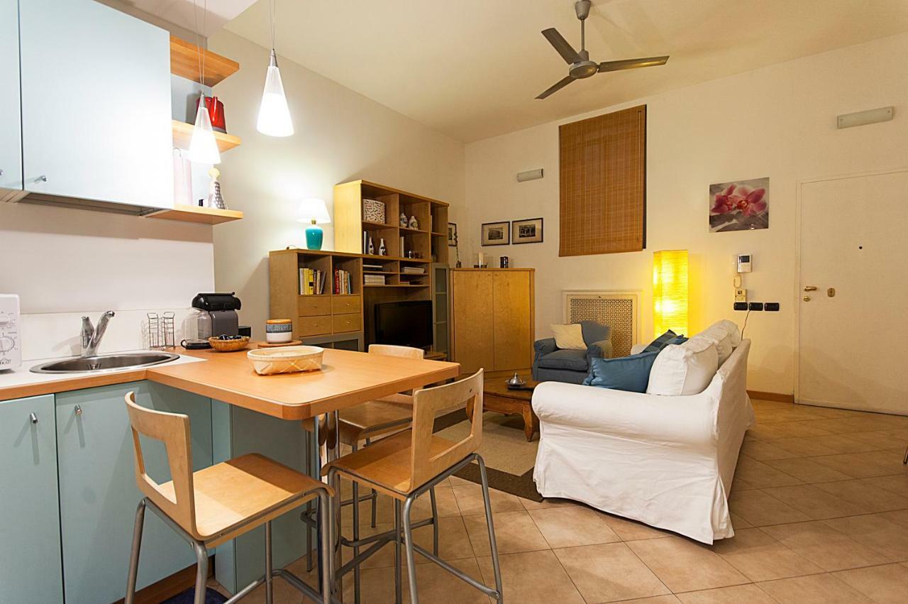 Elegant Apartment In Sant'Ambrogio Mailand Exterior foto