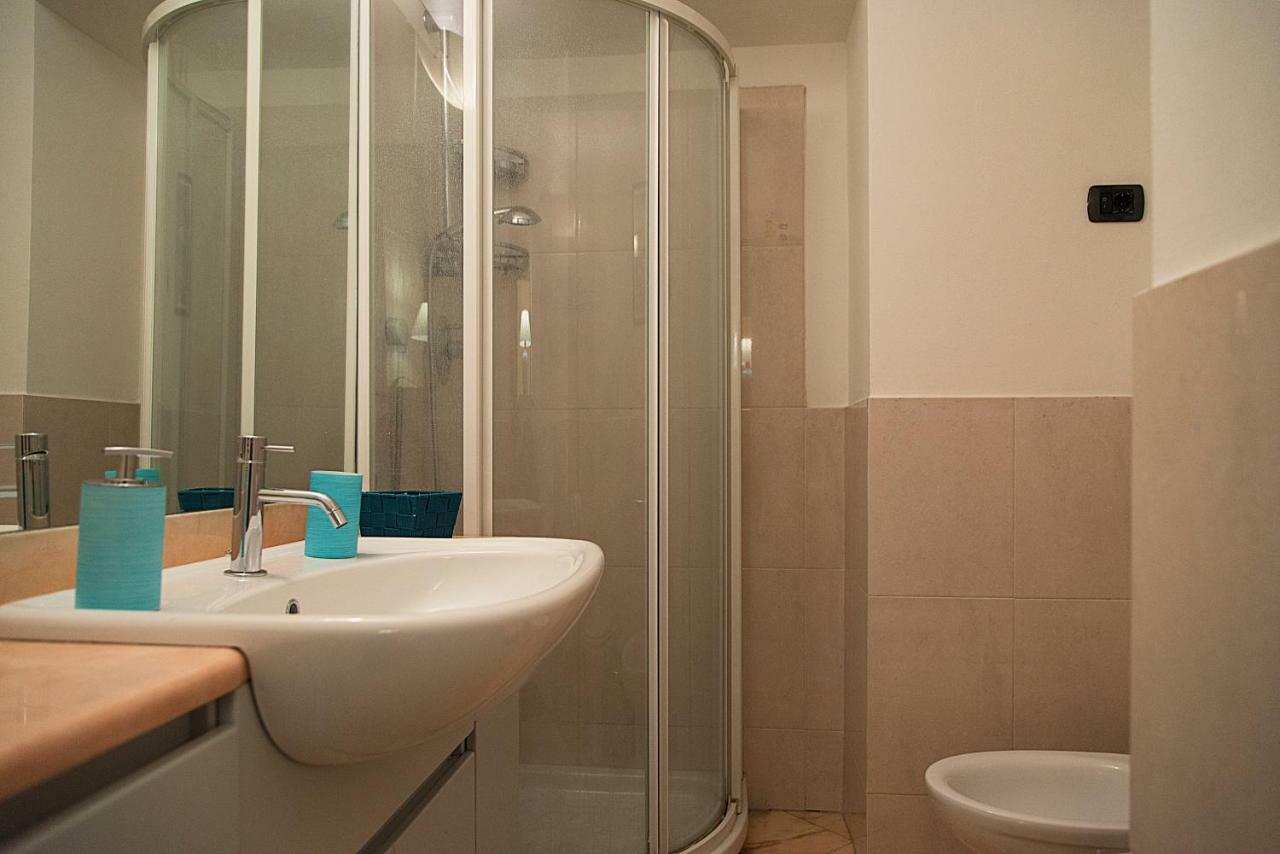 Elegant Apartment In Sant'Ambrogio Mailand Exterior foto