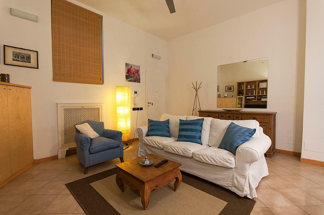 Elegant Apartment In Sant'Ambrogio Mailand Exterior foto